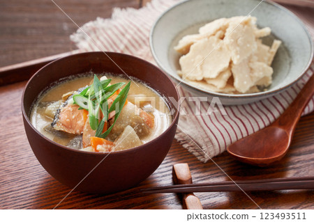 Kasu-jiru - a traditional Japanese soup made with sake lees 123493511