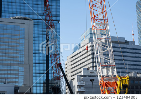 Scenery of Otemachi undergoing redevelopment 123494803