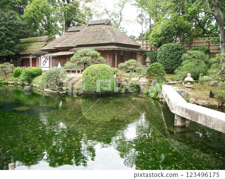 A cave in Okayama Korakuen A cave in Okayama Korakuen 123496175