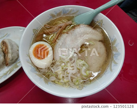 Enjoy the delicious "Salt Ramen" at a local Chinese restaurant Enjoy the delicious "Salt Ramen" at a local Chinese restaurant 123501128