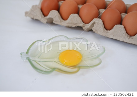 Eggs in a carton box 123502421