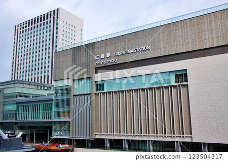 Hiroshima Station New Station Building minamoa (Hiroshima) Hiroshima Station New Station Building minamoa (Hiroshima) 123504317