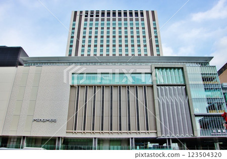 Hiroshima Station New Station Building minamoa (Hiroshima) Hiroshima Station New Station Building minamoa (Hiroshima) 123504320