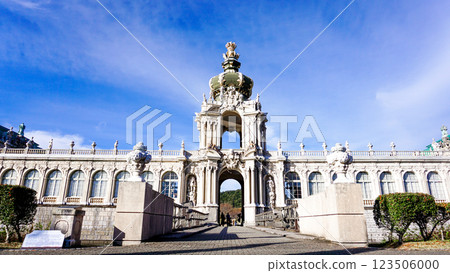 佐賀縣有田市的陶瓷公園 佐賀縣有田市的陶瓷公園 123506000