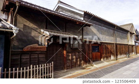 Old Japanese houses in the Haketara Townscape Preservation District 123506409