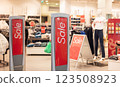 discounts in a store in a shopping mall 123508923