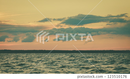 Beautiful sunset on the ocean sea Beautiful sunset on the ocean sea 123510176