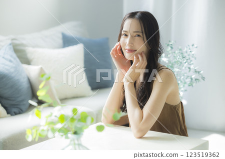 Young woman, beauty image　 123519362