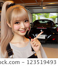 日本女人指著豪華車 123519493