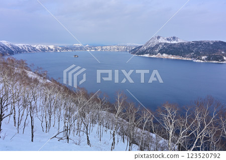Lake Mashu in winter 123520792