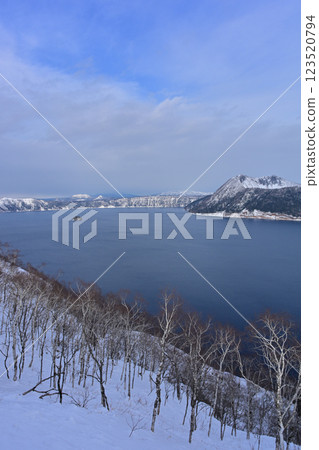 冬天的摩週湖 123520794