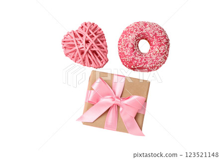 8 March, International Women's Day, donut, gift box with bow and decorative heart, top view, isolated on white background, PNG 123521148