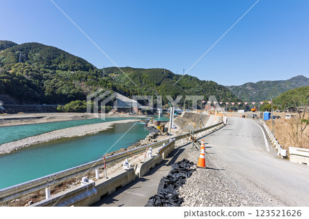 球磨川流域復原場景：以自然山脈為背景的球磨川景觀（球磨郡球磨村） 123521626