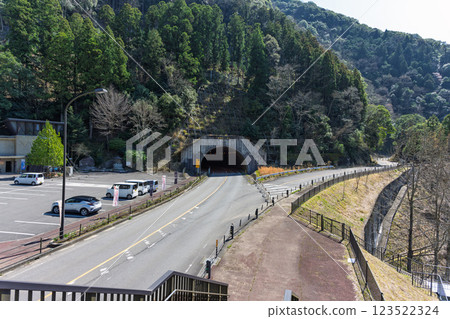 Kyusendo Cave, Shops and Buildings "The Great Kyusendo Cave: A Natural Mystery Created by the Earth 300 Million Years Ago" Kuma Village, Kuma District Kyusendo Cave, Shops and Buildings "The Great Kyusendo Cave: A Natural Mystery Created by the Earth 300 Million Years Ago" Kuma Village, Kuma District 123522324