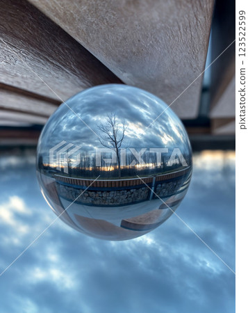 Mesmerizing Inverted Lens Ball Capture 123522599