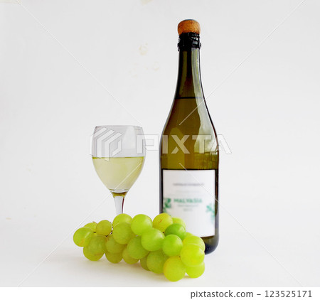 葡萄酒 白葡萄酒 葡萄酒杯 葡萄酒瓶 葡萄酒和葡萄 義大利葡萄酒傳統 葡萄 123525171