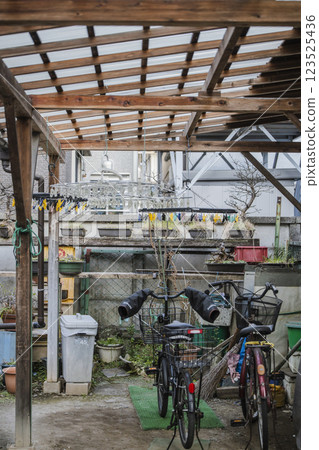 House, garage, garden, covered bicycle parking area House, garage, garden, covered bicycle parking area 123525436
