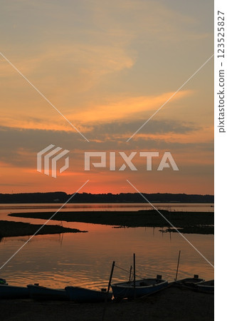 beautiful sunrise sky beautiful sunrise sky 123525827