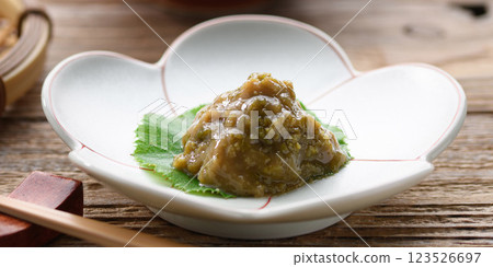 初春食材:白屈菜味噌(白屈菜味噌) 初春食材:白屈菜味噌(白屈菜味噌) 123526697