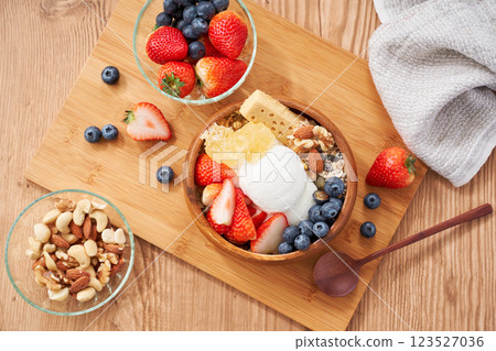 Greek yogurt and fruit breakfast bowl Greek yogurt and fruit breakfast bowl 123527036