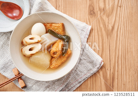 Oden - A classic winter dish on the Japanese table 123528511