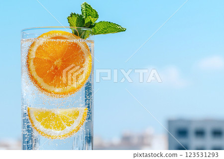 Low fat, low calorie fruit infused water refreshingly represents clean and healthy eating 123531293