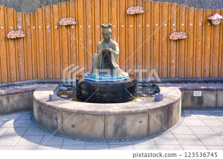 <Shimane Prefecture> Tamatsukuri Onsen, Himegami statue at Himegami Square <Shimane Prefecture> Tamatsukuri Onsen, Himegami statue at Himegami Square 123536745