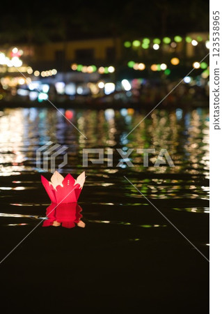 越南會安的夜景 越南會安的夜景 123538965