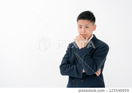 男孩、青少年、制服、煩惱 123540959