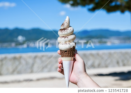 咖啡軟奶油 123541728