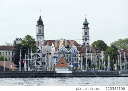 Port of Lindau on Lake Constance, Bavaria, Germany 123542100