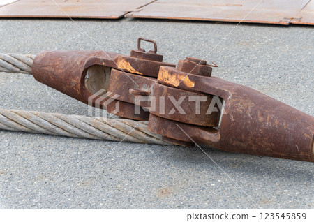 Crane Wire 123545859