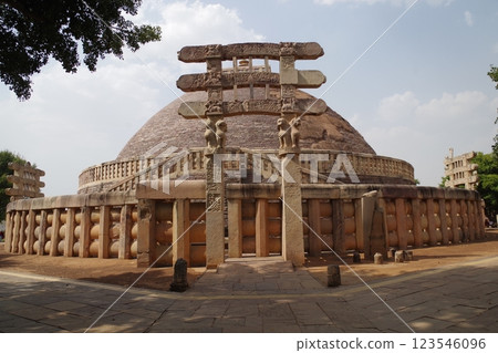 India: World Heritage Site: Buddhist Monuments of Sanchi 123546096