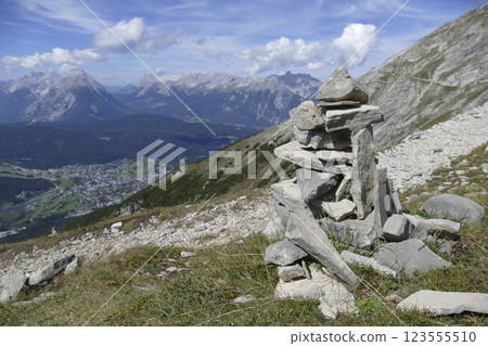 Panoramic view Hohe Munde from Nordlinger hut on Karwendel Hohenweg, Austria Panoramic view Hohe Munde from Nordlinger hut on Karwendel Hohenweg, Austria 123555510