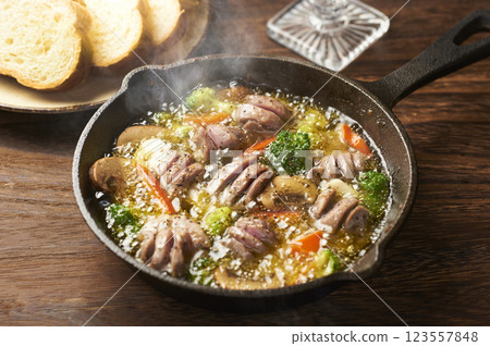 Ajillo，一種享受雞胗的美味方式 123557848