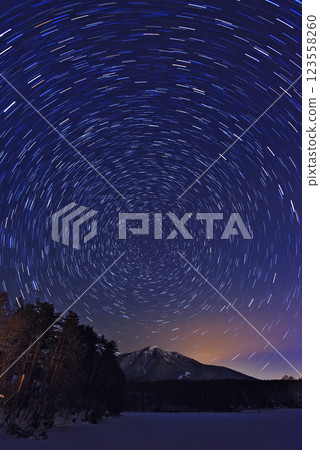 飯綱山與星空 飯綱山與星空 123558260