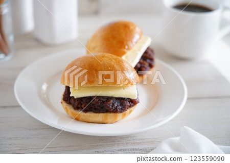 Butter sandwich 123559090
