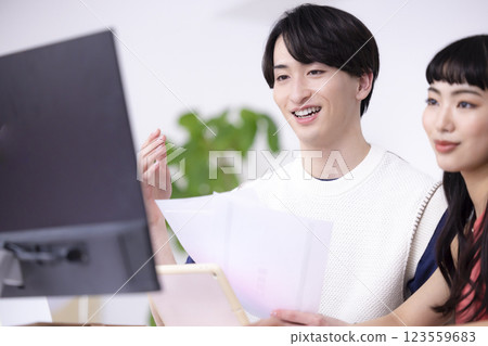 Men and women having a business meeting Men and women having a business meeting 123559683