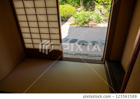 Matsue Castle 123561589