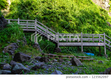 Ishikawa: The magnificent view of Noto, Noto Kongo, Ganmon, July 2010 123562097