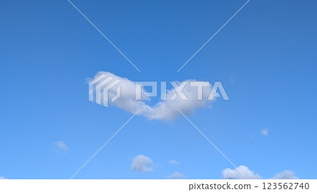 Clouds floating in the blue sky 123562740