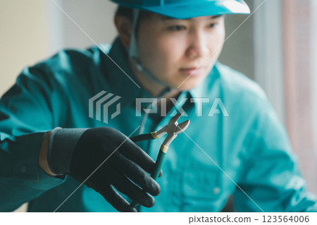 Electrician Nippers 123564006