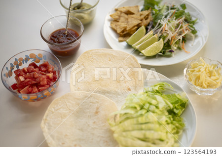 Mexican food classic tacos 123564193