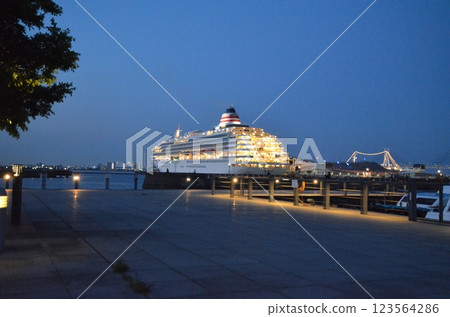 Yamashita Park Yamashita Park 123564286