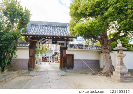 The grounds of Yao Tenmangu Shrine, visiting the shrine, Yao City, Osaka Prefecture The grounds of Yao Tenmangu Shrine, visiting the shrine, Yao City, Osaka Prefecture 123565315