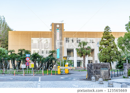 鹿兒島縣國立學校法人鹿兒島市鹿兒島大學 123565669