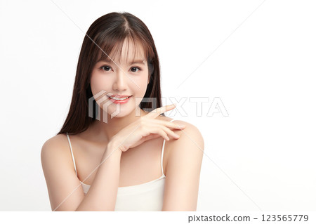 Beautiful young asian woman with clean fresh skin on white background, Face care, Facial treatment, Cosmetology, beauty and spa, Asian women portrait. 123565779