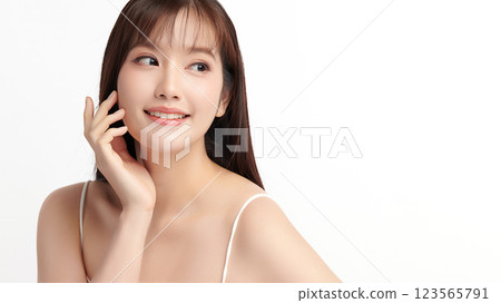 Beautiful young asian woman with clean fresh skin on white background, Face care, Facial treatment, Cosmetology, beauty and spa, Asian women portrait. 123565791