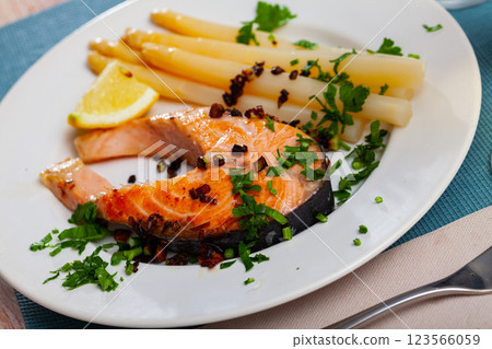 Grilled salmon with asparagus Grilled salmon with asparagus 123566059