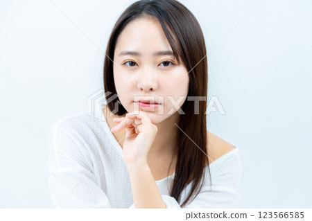 年輕女子的美麗形象 年輕女子的美麗形象 123566585